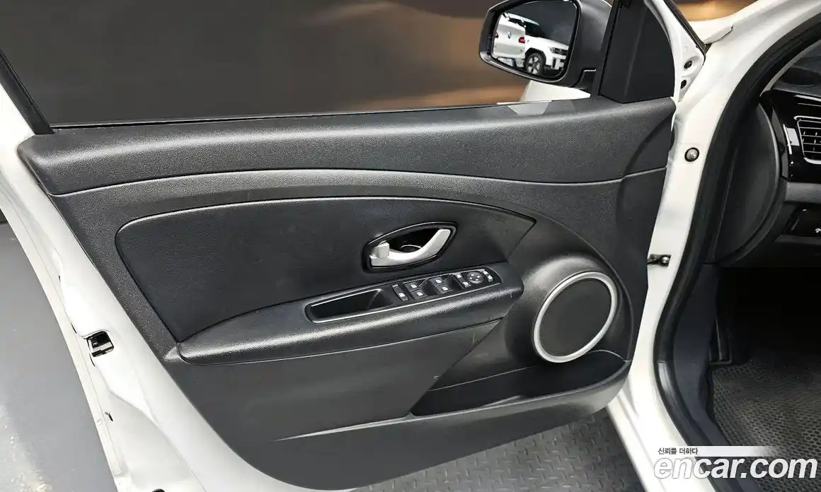 Renault SM3 2016 1.6 гидро, фото 14