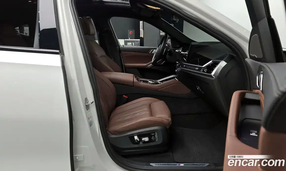 BMW X6 2024 3.0 автомат (гидро), фото 11
