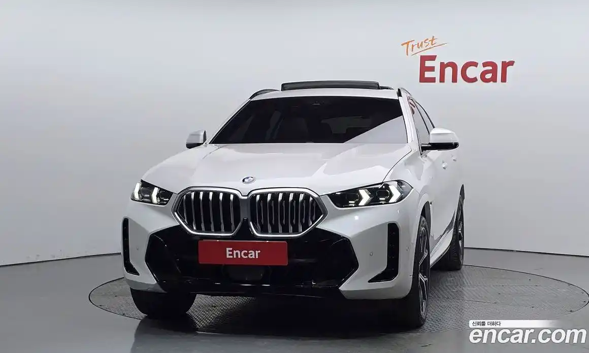BMW X6 2024 3.0 автомат (гидро), фото 3