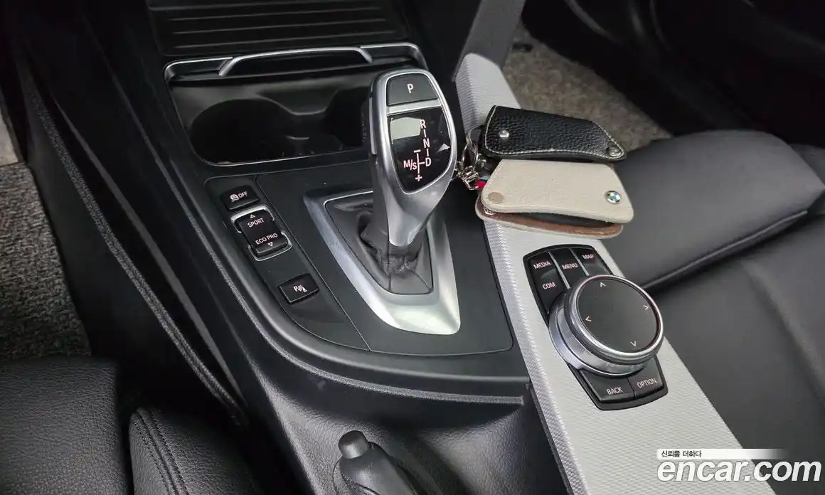 BMW 3 серия 2018 2.0 автомат (гидро), фото 12