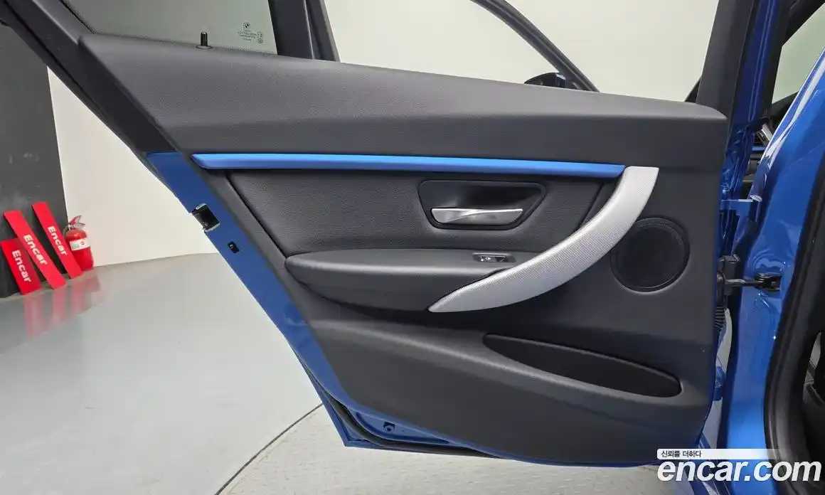 BMW 3 серия 2018 2.0 автомат (гидро), фото 15