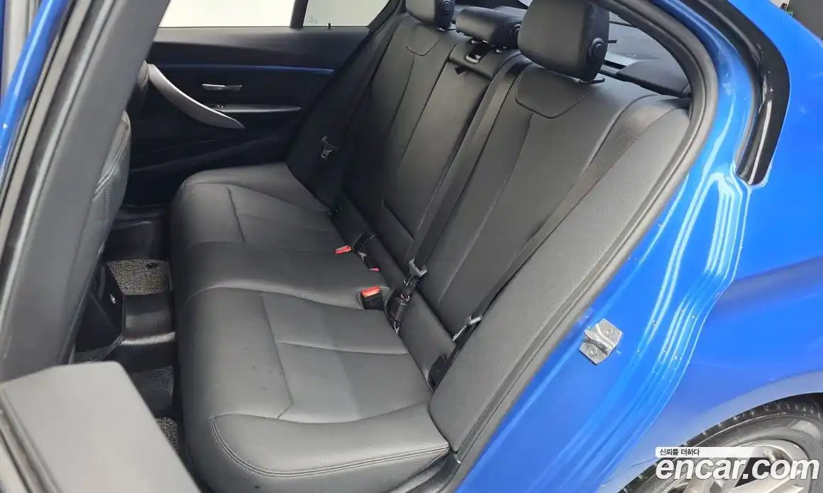 BMW 3 серия 2018 2.0 автомат (гидро), фото 16