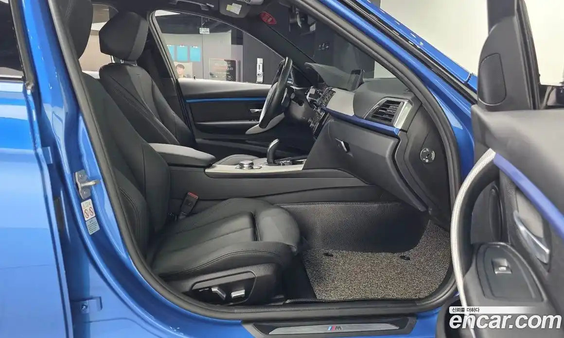 BMW 3 серия 2018 2.0 автомат (гидро), фото 17