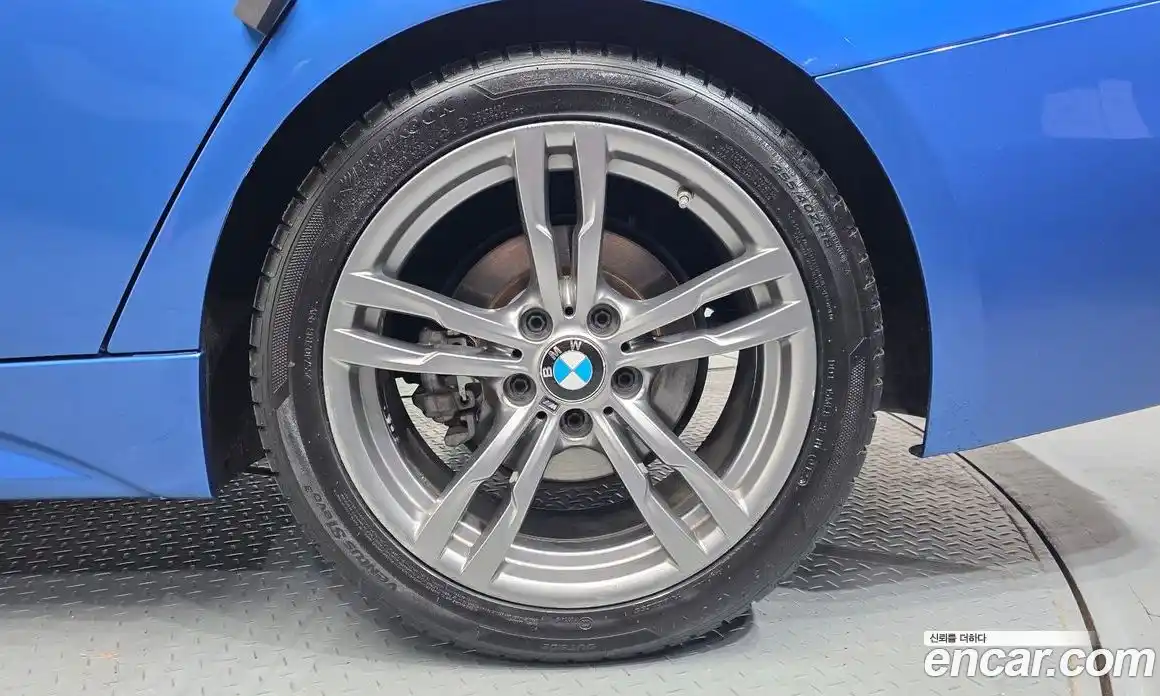BMW 3 серия 2018 2.0 автомат (гидро), фото 7
