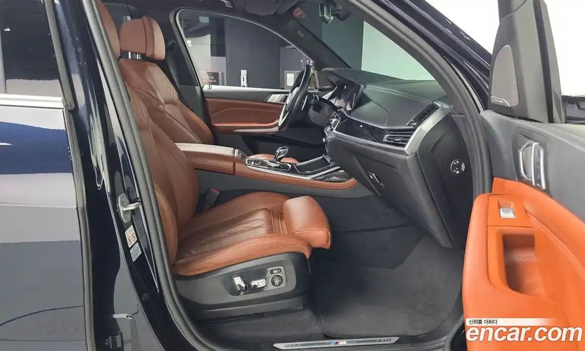 BMW X7 2021 3.0 автомат (гидро), фото 11