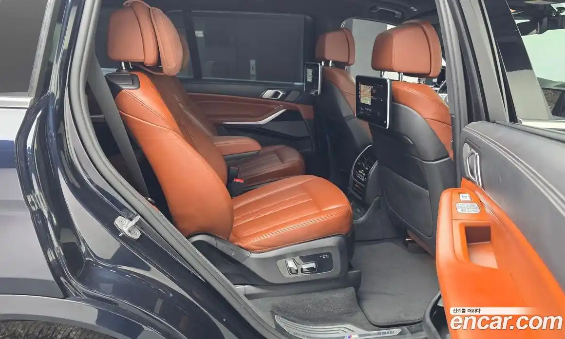 BMW X7 2021 3.0 автомат (гидро), фото 12