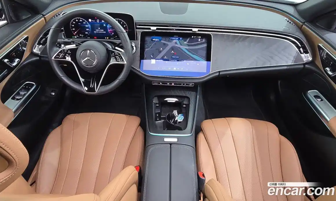 Mercedes-Benz E-Class 2025 2.0 гидро, фото 7