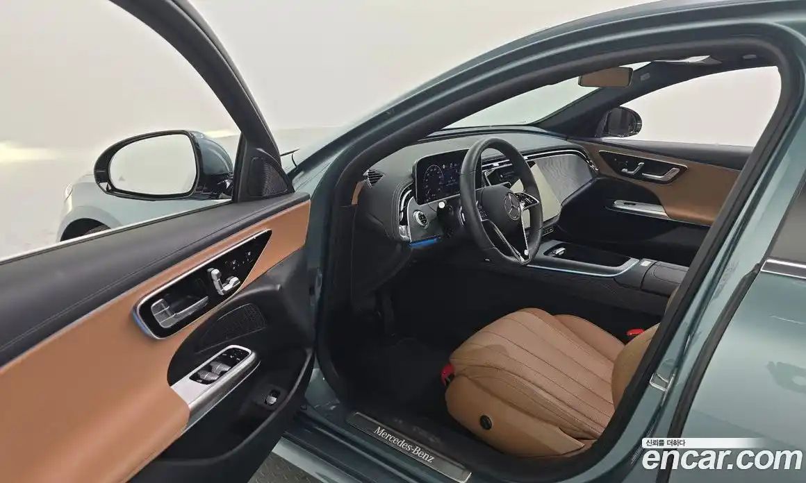 Mercedes-Benz E-Class 2025 2.0 гидро, фото 10