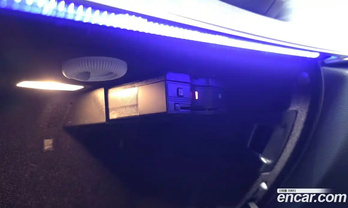Mercedes-Benz E-Class 2022 2.0 гидро, фото 31