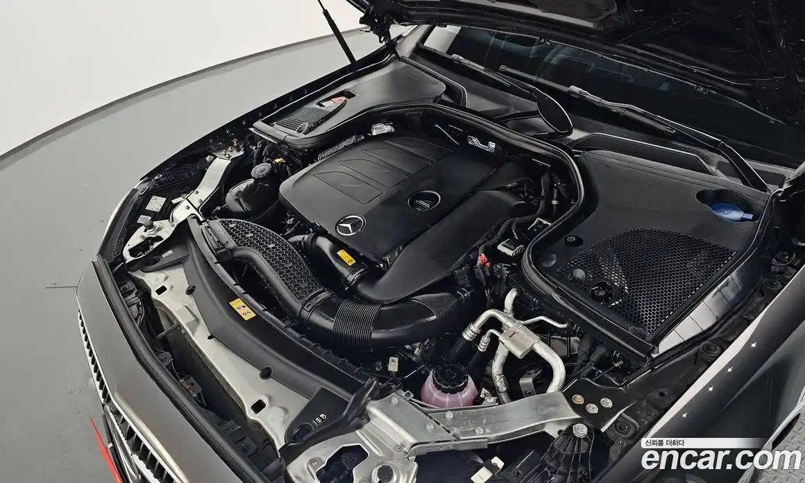 Mercedes-Benz E-Class 2022 2.0 гидро, фото 6