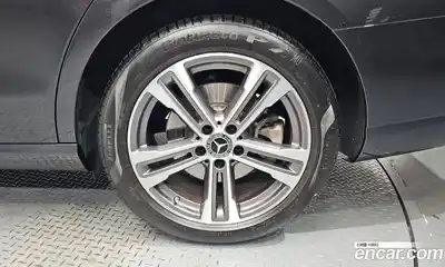 Mercedes-Benz E-Class 2022 2.0 гидро, миниатюра 7