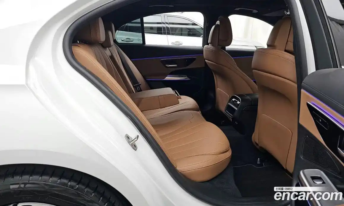 Mercedes-Benz E-Class 2024 2.0 гидро, фото 18