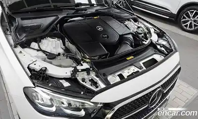 Mercedes-Benz E-Class 2024 2.0 гидро, миниатюра 6