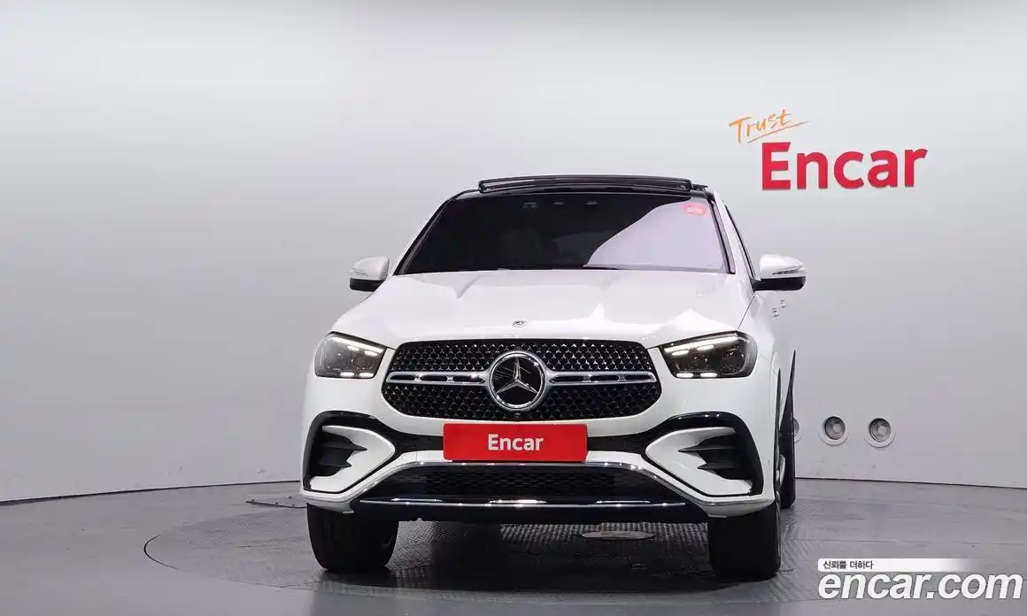 Mercedes-Benz GLE-Class 2023 3.0 гидро, фото 3