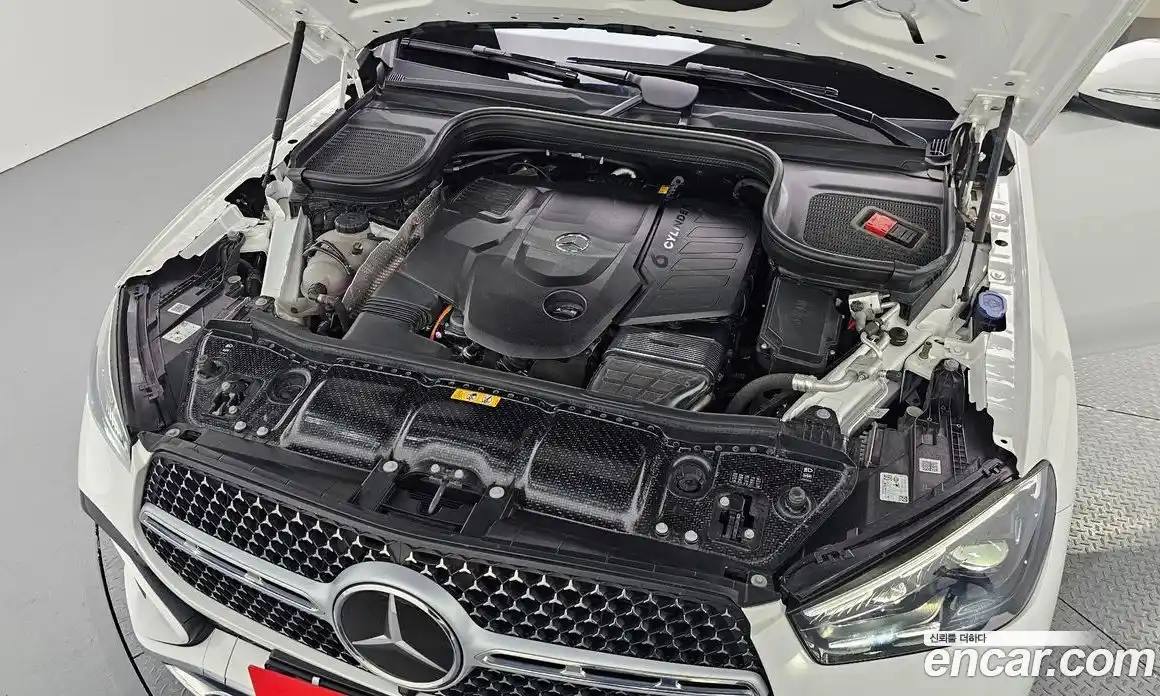 Mercedes-Benz GLE-Class 2023 3.0 гидро, фото 6