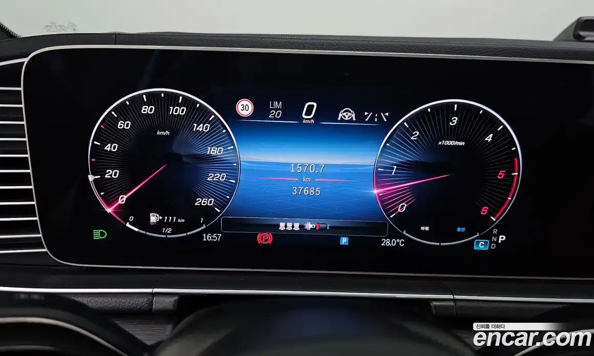 Mercedes-Benz GLE-Class 2023 3.0 гидро, фото 8