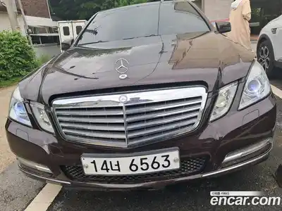 Mercedes-Benz E-Class, 2011