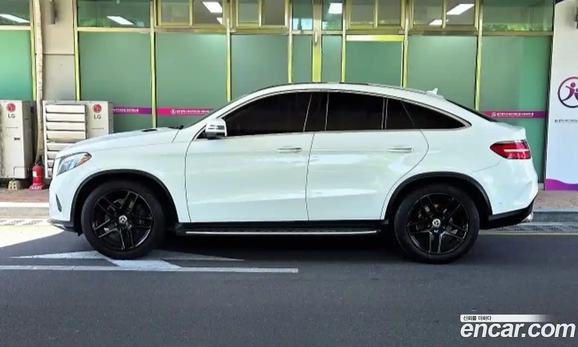 Mercedes-Benz GLE-Class 2017 3.0 гидро, фото 3