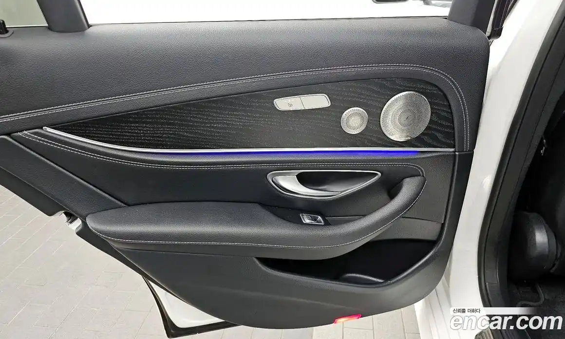Mercedes-Benz E-Class 2022 1.9 гидро, фото 14
