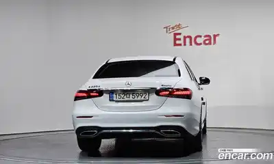 Mercedes-Benz E-Class 2022 1.9 гидро, миниатюра 3