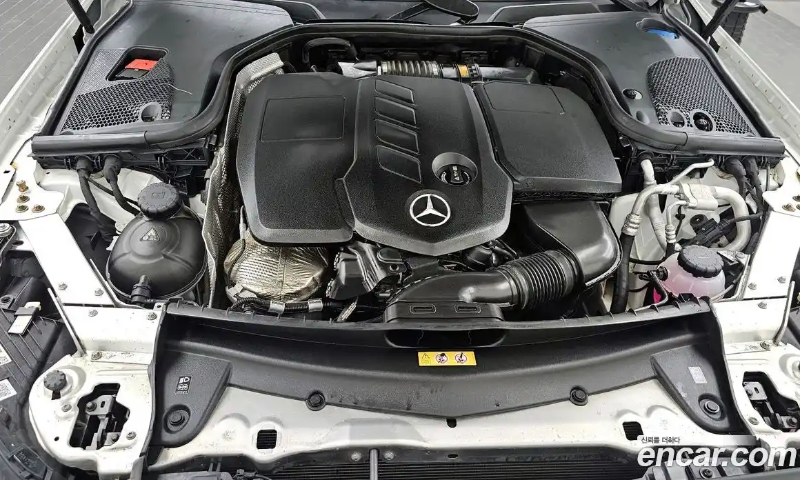 Mercedes-Benz E-Class 2022 1.9 гидро, фото 5