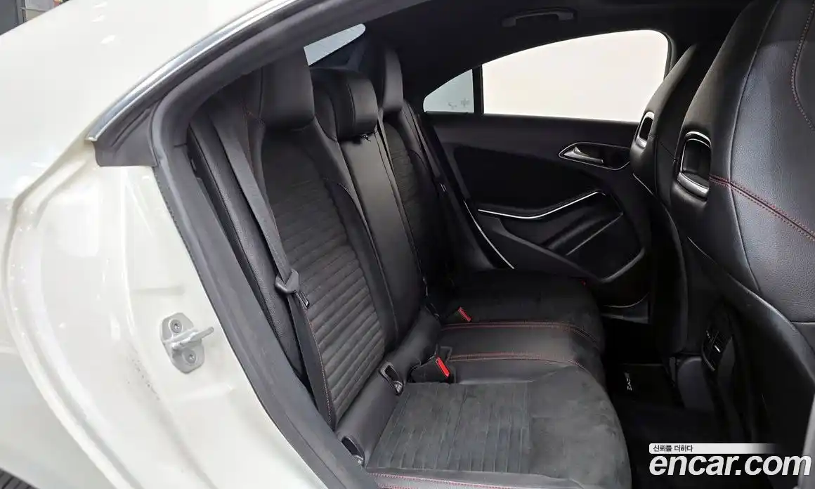 Mercedes-Benz CLA-Class 2017 2.0 гидро, фото 11 Mercedes-Benz CLA-Class 2017 2.0 гидро, фото 11