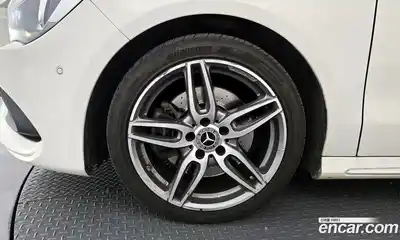 Mercedes-Benz CLA-Class 2017 2.0 гидро, миниатюра 5 Mercedes-Benz CLA-Class 2017 2.0 гидро, миниатюра 5