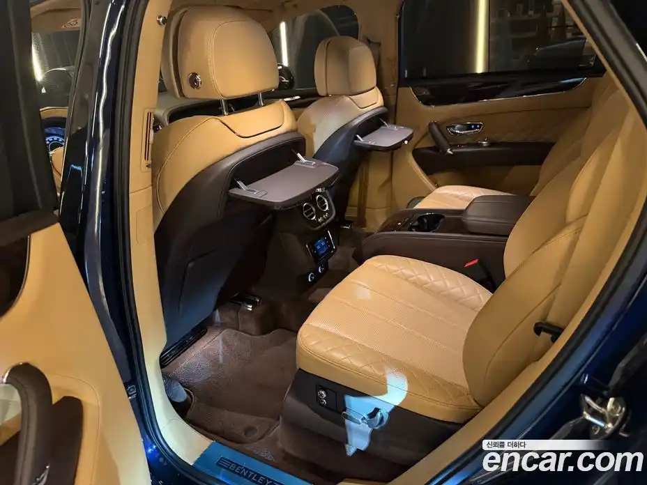 Bentley Bentayga 2018 6.0 гидро, фото 11