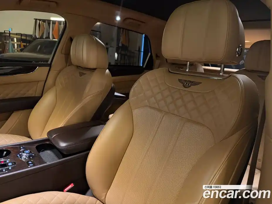 Bentley Bentayga 2018 6.0 гидро, фото 12
