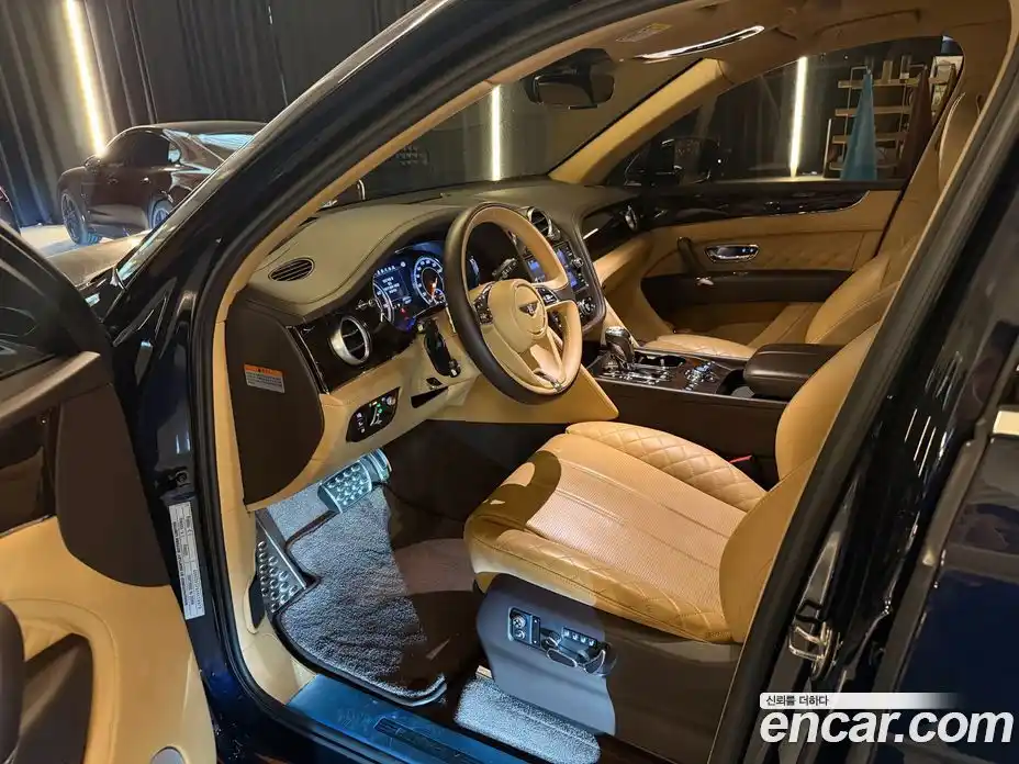 Bentley Bentayga 2018 6.0 гидро, фото 10