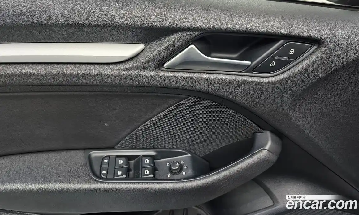 Audi A3 2015 1.6 автомат (гидро), фото 19