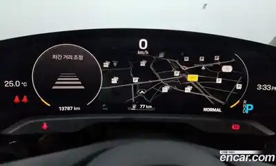 Porsche Taycan 2022 0.1 автомат (гидро), миниатюра 11