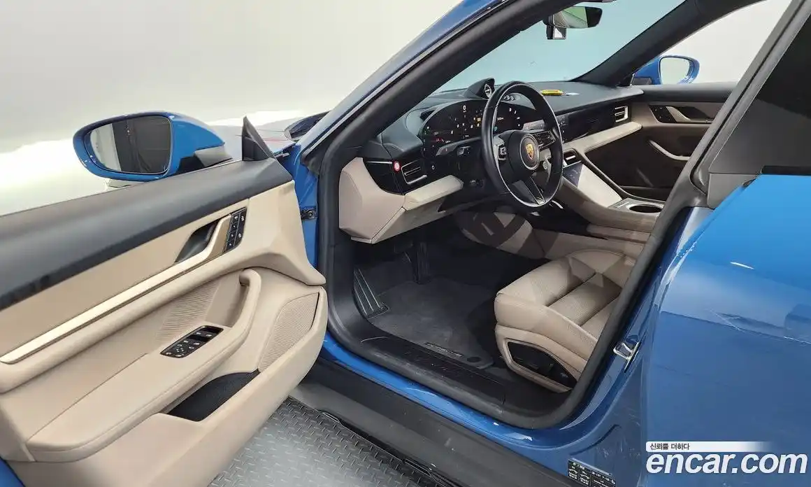 Porsche Taycan 2022 0.1 автомат (гидро), фото 13