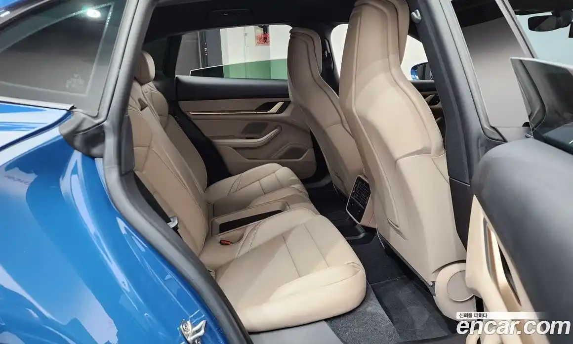 Porsche Taycan 2022 0.1 автомат (гидро), фото 17