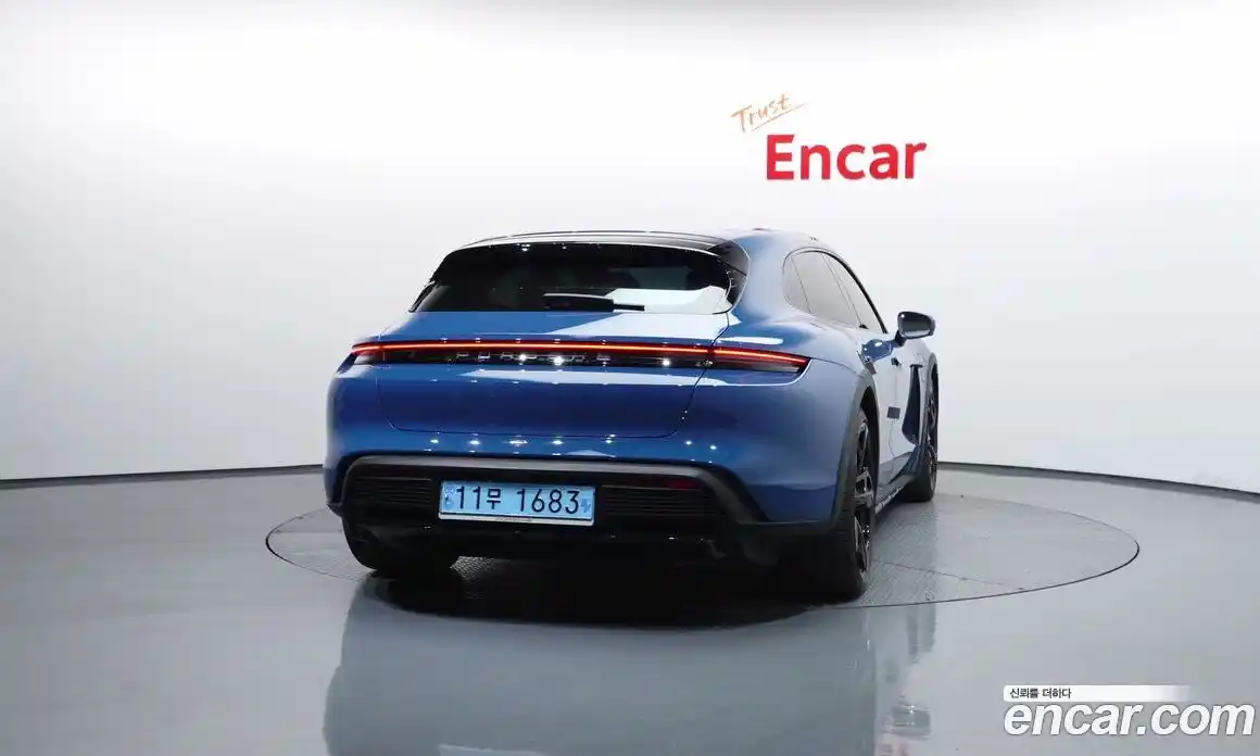 Porsche Taycan 2022 0.1 автомат (гидро), фото 4