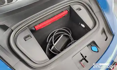 Porsche Taycan 2022 0.1 автомат (гидро), миниатюра 6