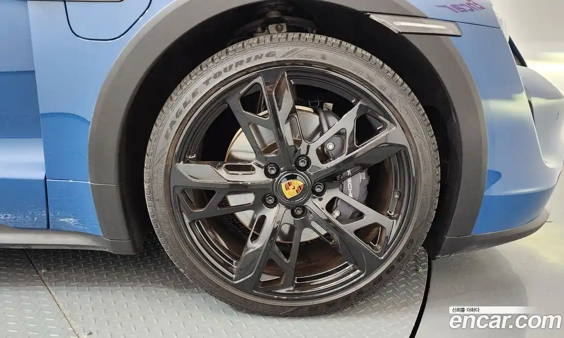 Porsche Taycan 2022 0.1 автомат (гидро), фото 7