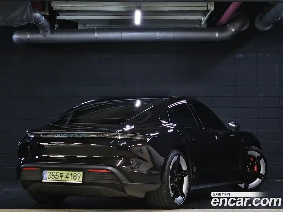 Porsche Taycan 2025 0.1 автомат (гидро), фото 4