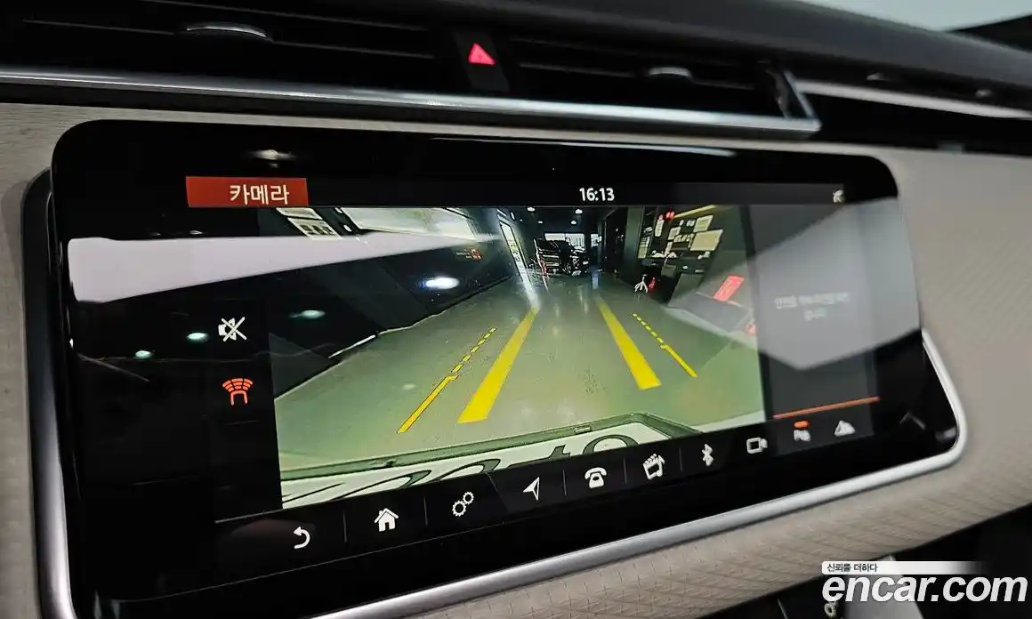 Land Rover Range Rover Velar 2018 3.0 автомат (гидро), фото 21