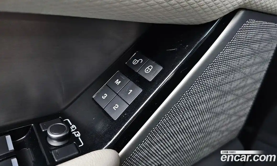 Land Rover Range Rover Velar 2018 3.0 автомат (гидро), фото 23