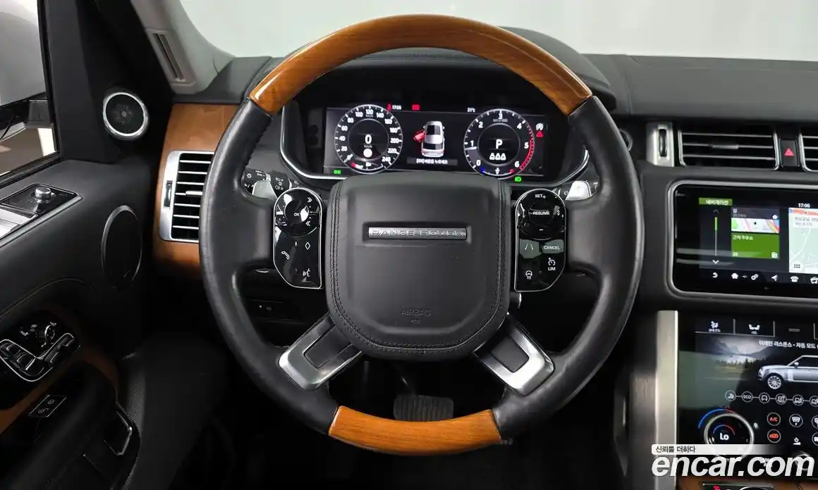 Land Rover Range Rover 2020 4.4 автомат (гидро), фото 13