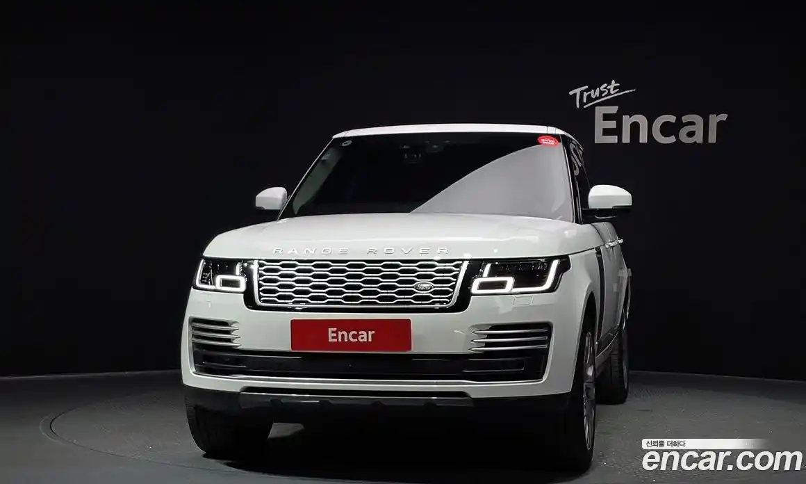 Land Rover Range Rover 2020 4.4 автомат (гидро), фото 3