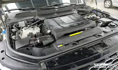 Land Rover Range Rover 2020 4.4 автомат (гидро), миниатюра 6