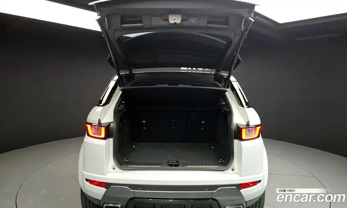 Land Rover Range Rover Evoque 2016 2.0 автомат (гидро), фото 20