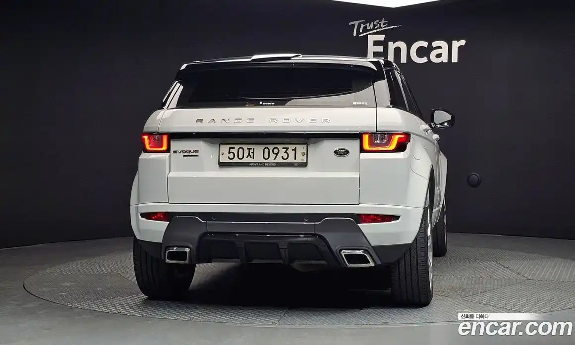 Land Rover Range Rover Evoque 2016 2.0 автомат (гидро), фото 4