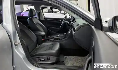Volkswagen Passat 2015 2.0 автомат (гидро), миниатюра 11