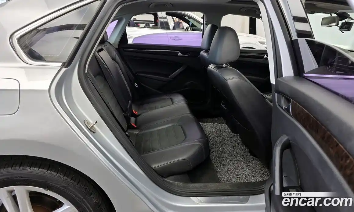 Volkswagen Passat 2015 2.0 автомат (гидро), фото 12