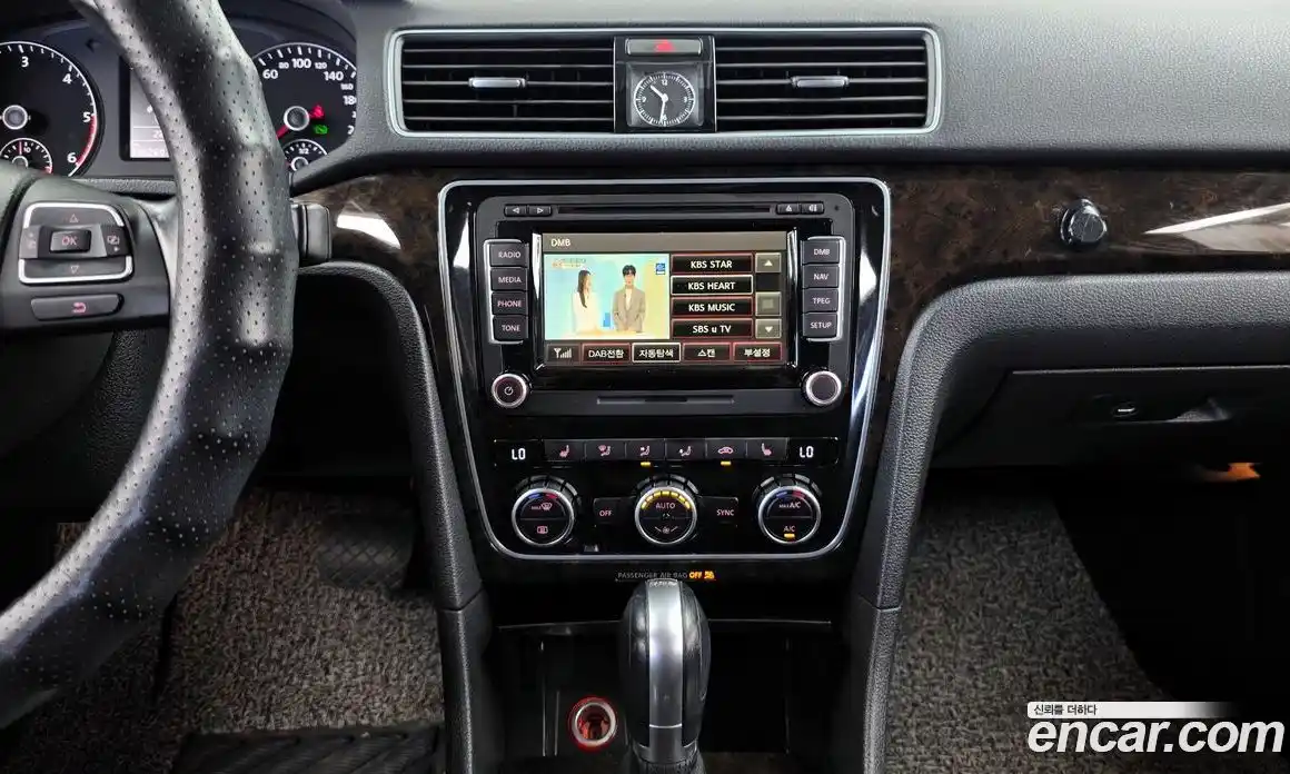 Volkswagen Passat 2015 2.0 автомат (гидро), фото 14
