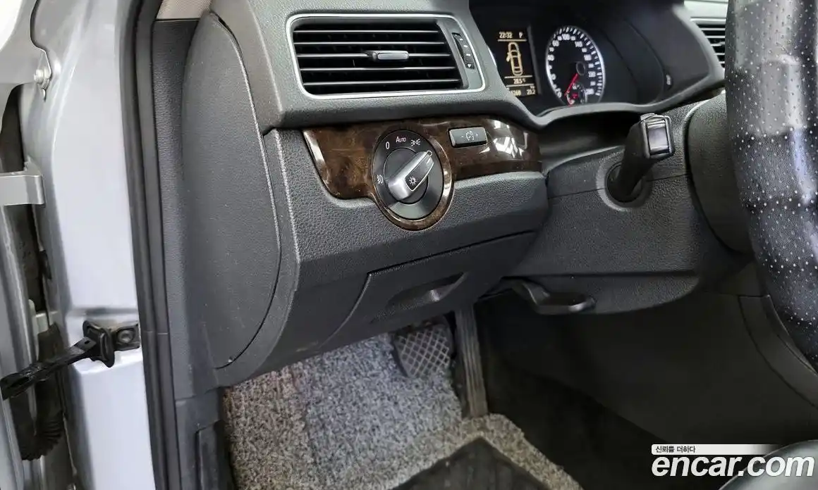 Volkswagen Passat 2015 2.0 автомат (гидро), фото 17