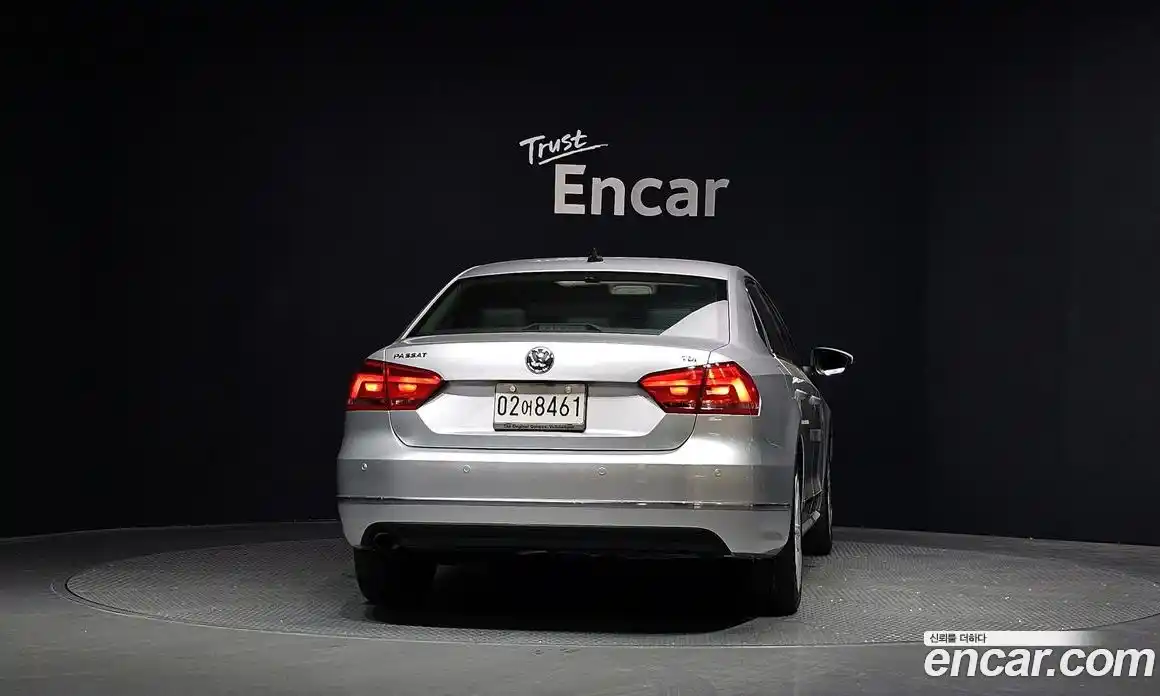 Volkswagen Passat 2015 2.0 автомат (гидро), фото 4